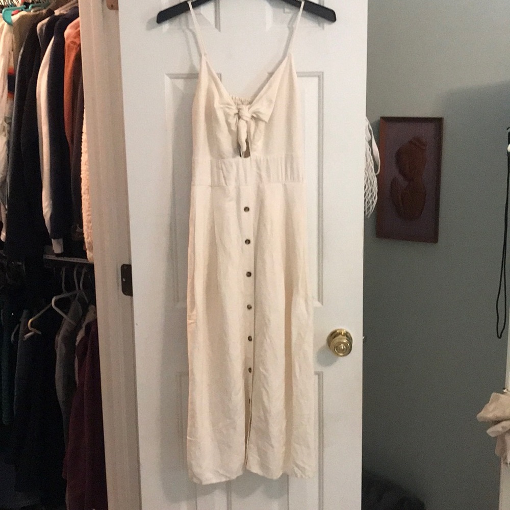 Express linen dress with tie